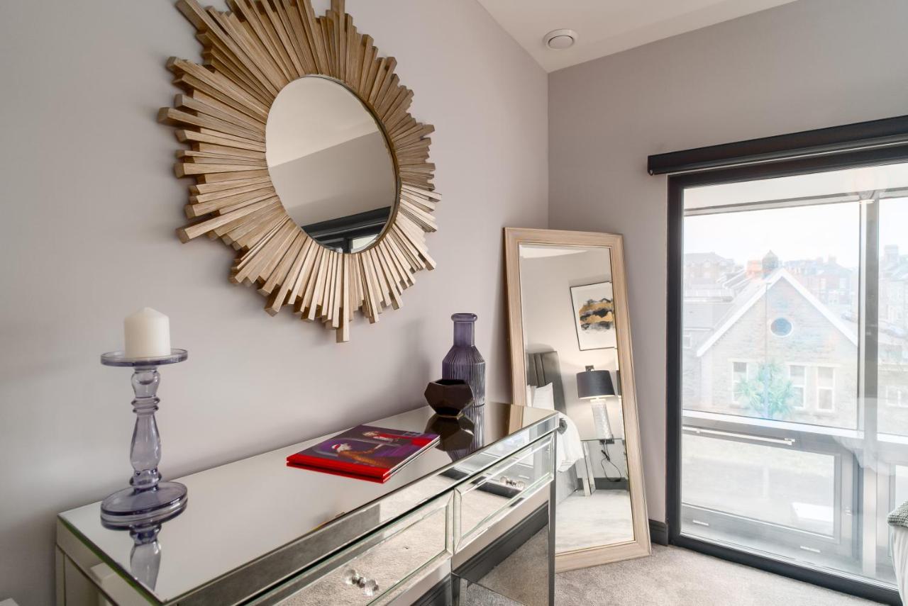 Luxe Apartments, The Moorwell, Parking, Gym - 10Mins Cardiff City Ctr エクステリア 写真