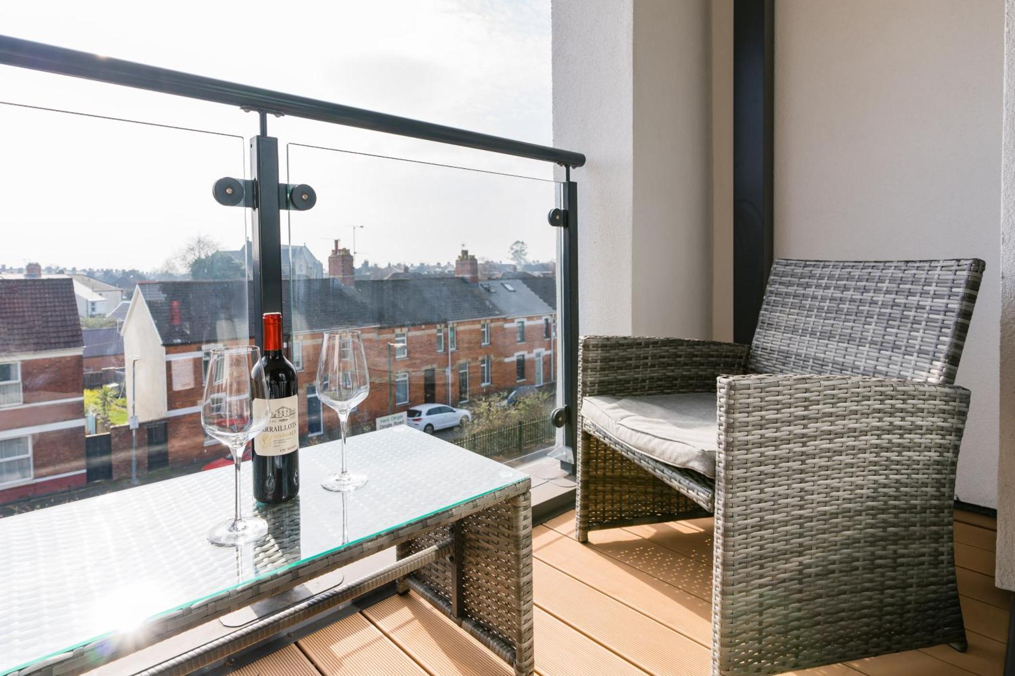Luxe Apartments, The Moorwell, Parking, Gym - 10Mins Cardiff City Ctr 部屋 写真